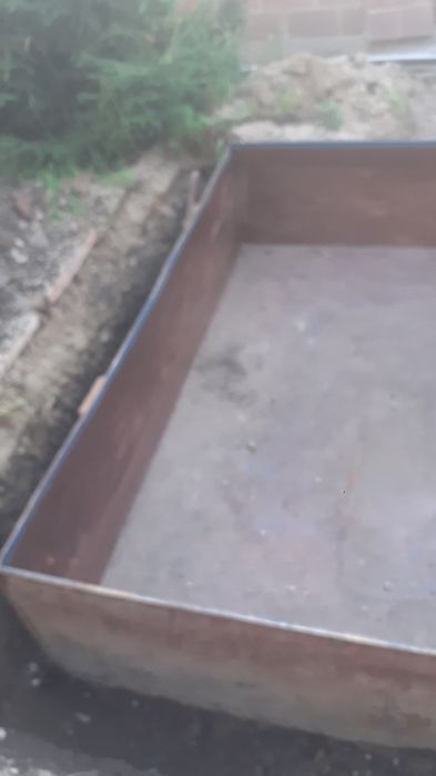 Продается бак металлическим, металл 12мм