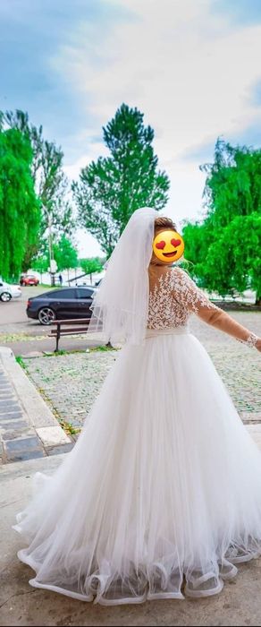 Rochie de mireasa 1000 lei preț negociabil