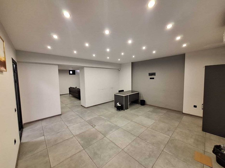 Сдается в аренду помещение офис Ойбек Цум под бизнес оринтир 110 школа