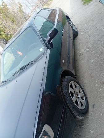 Продавам Audi 100