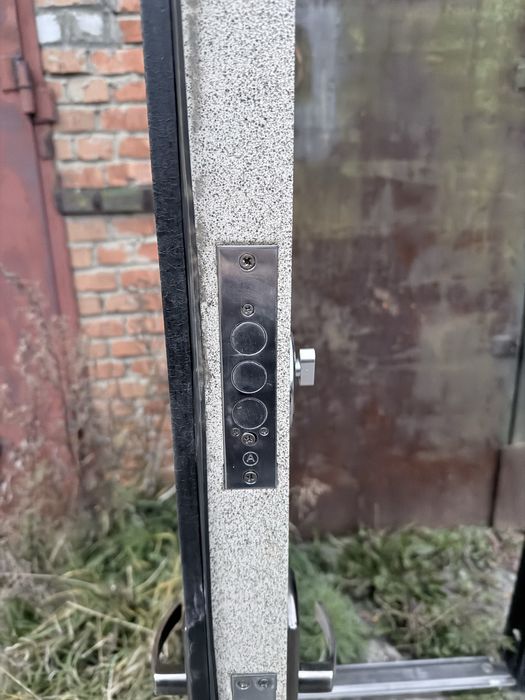 Входная дверь бу