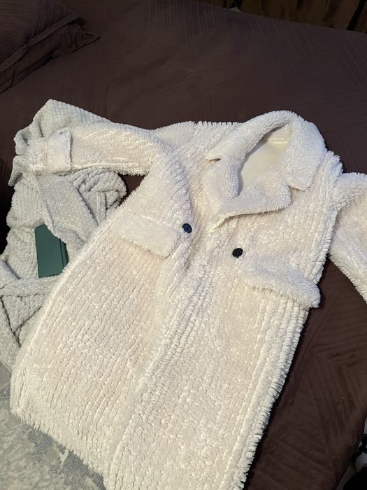 шуба  размер М новый одевала только один раз