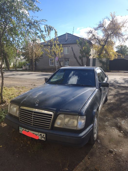 Мерседес 124 м 111