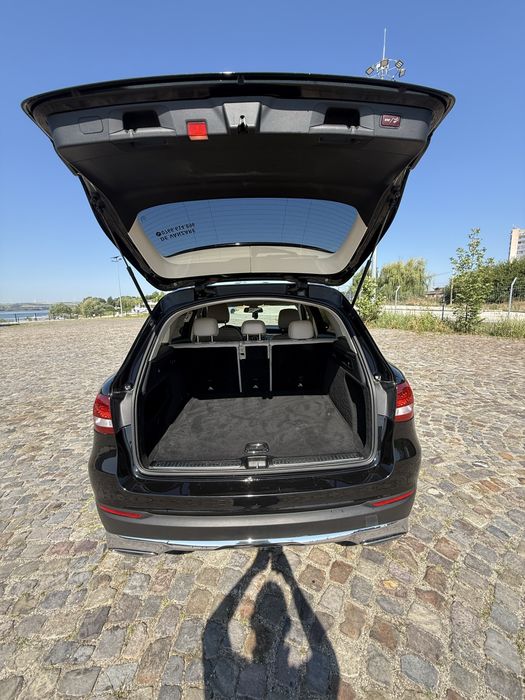 Mercedes Benz GLC300 2.0 245CP
