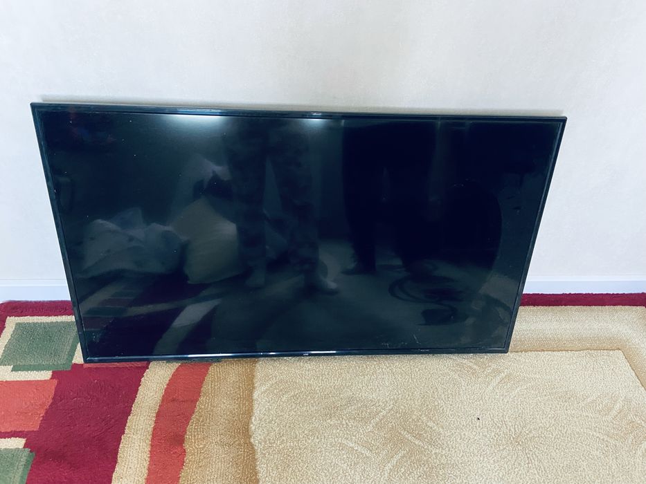 Продам телевизор ARG 128 диагональ отличном состояний