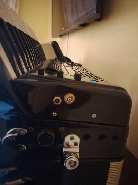 Vand Roland FR7 impecabil