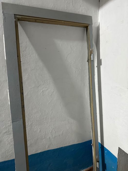 Продам Железнау дверь