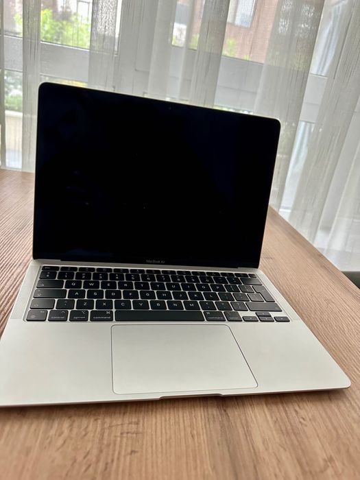 Лаптоп MacBook Air