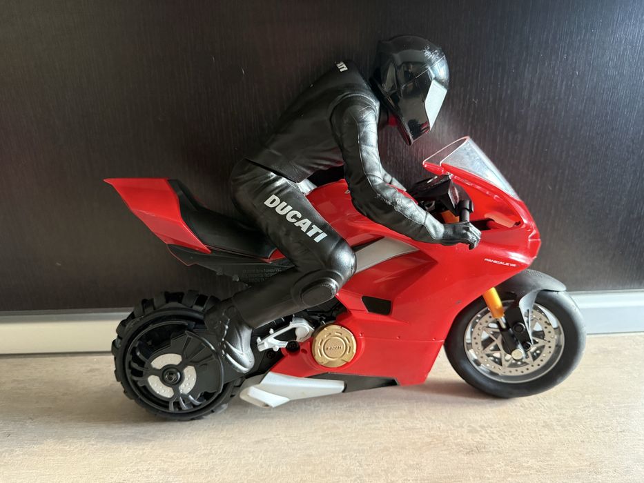 Motocicleta Ducati Panigale V4