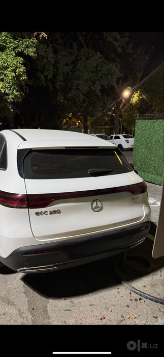 Mercedes eqc 350