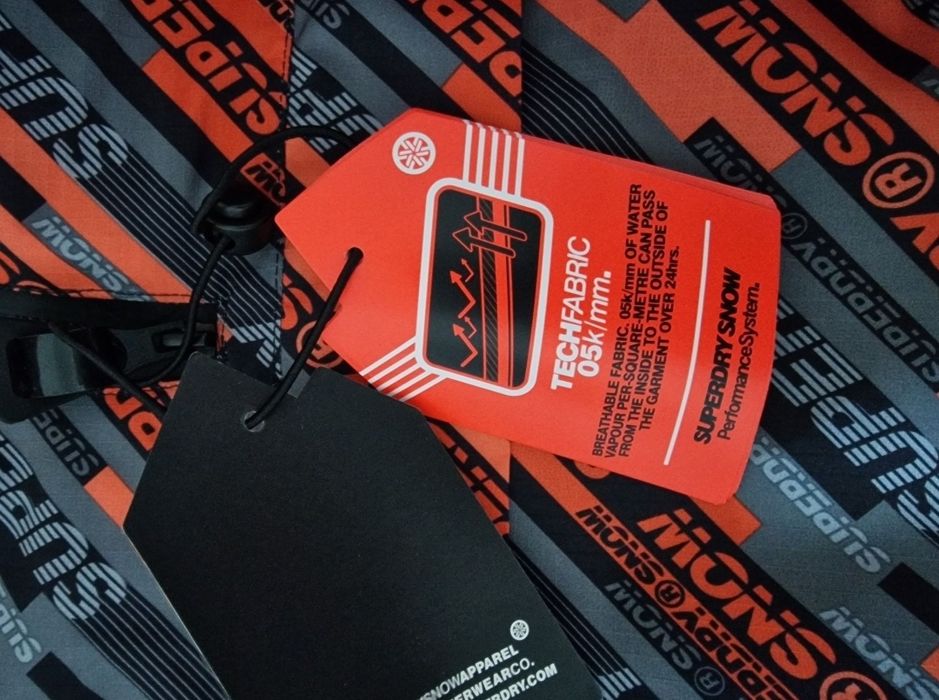 Geaca ski superdry snow L noua