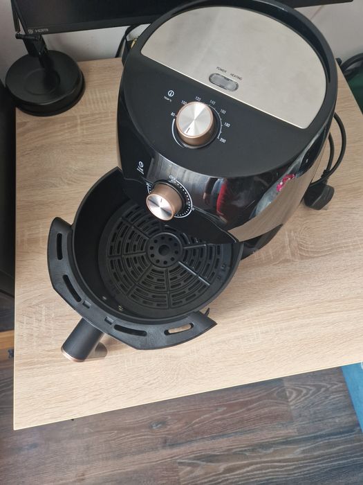 Friteuză cu aer cald (Air Fryer) George Home 3.2L - NOUĂ / Nefolosită