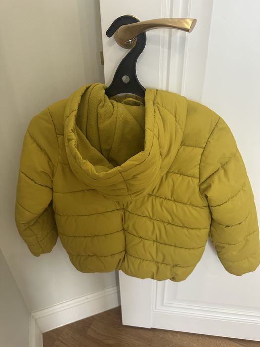 Продам детскую куртка