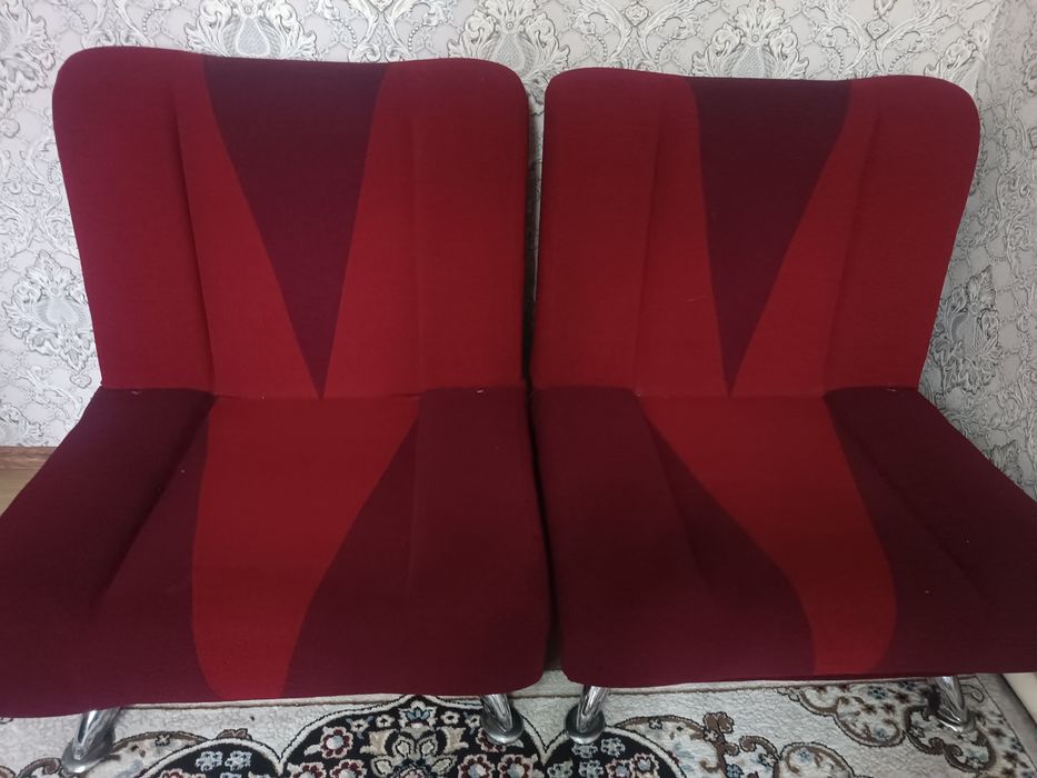 Продам кресла 2 шт