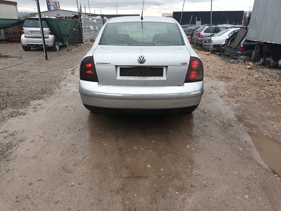 Пасат б 5.5,1.9 101 коня ,2003 На части