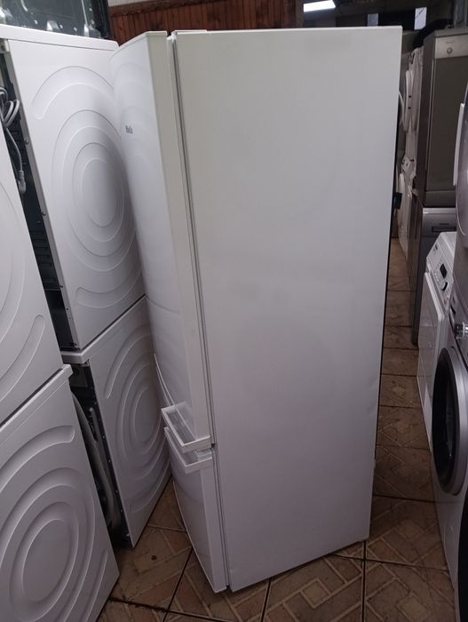 Комбиниран хладилник с фризер Миеле Miele с 2 години гаранция!