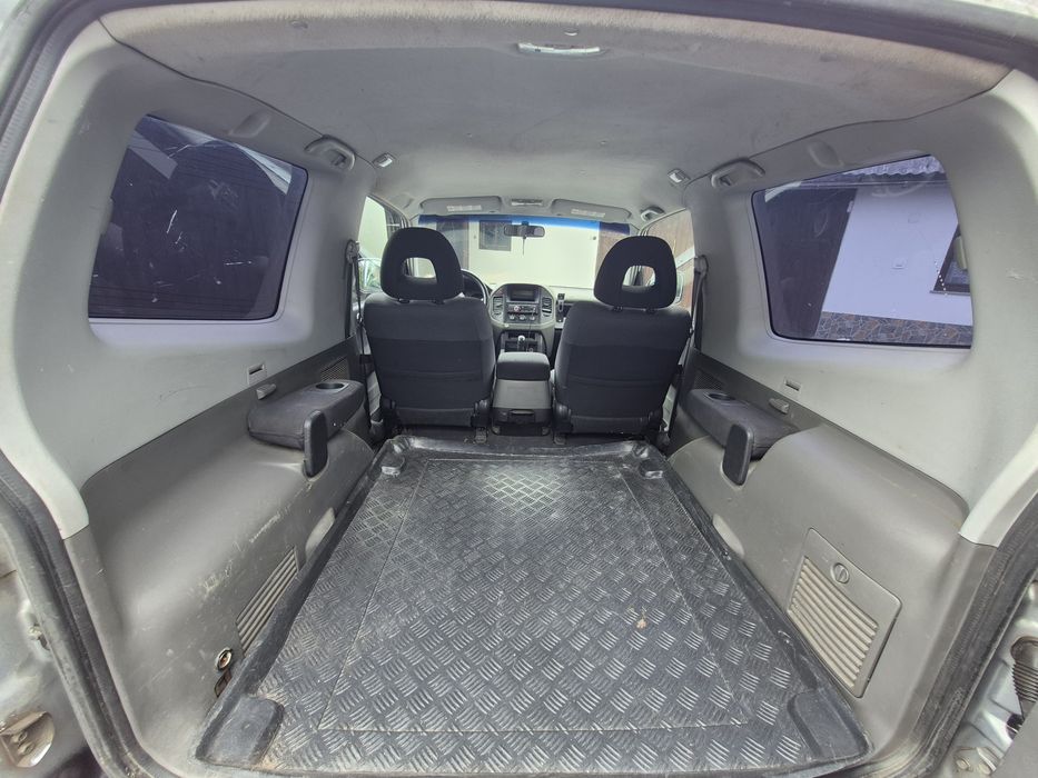 Vand Mitsubishi pajero 3.2 ( înmatriculat autoutilitară)