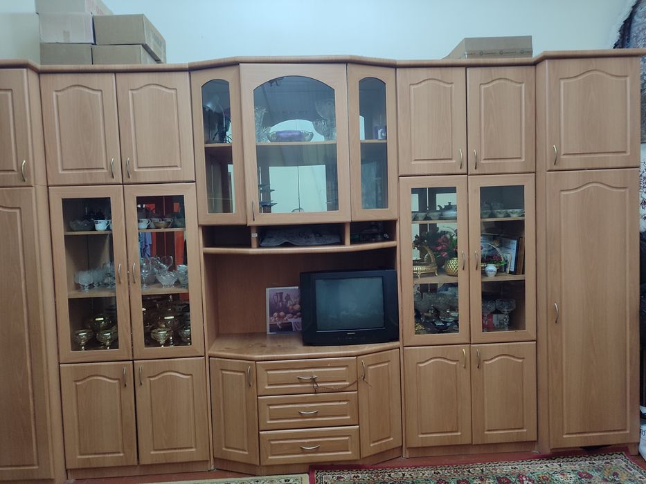 Mebel garnitur shkaf