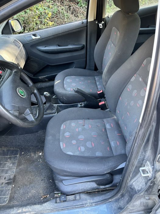 Шкода фабиа 1.2 бензин на части.