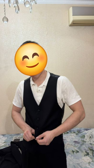 Костюм тройка чёрного цвета