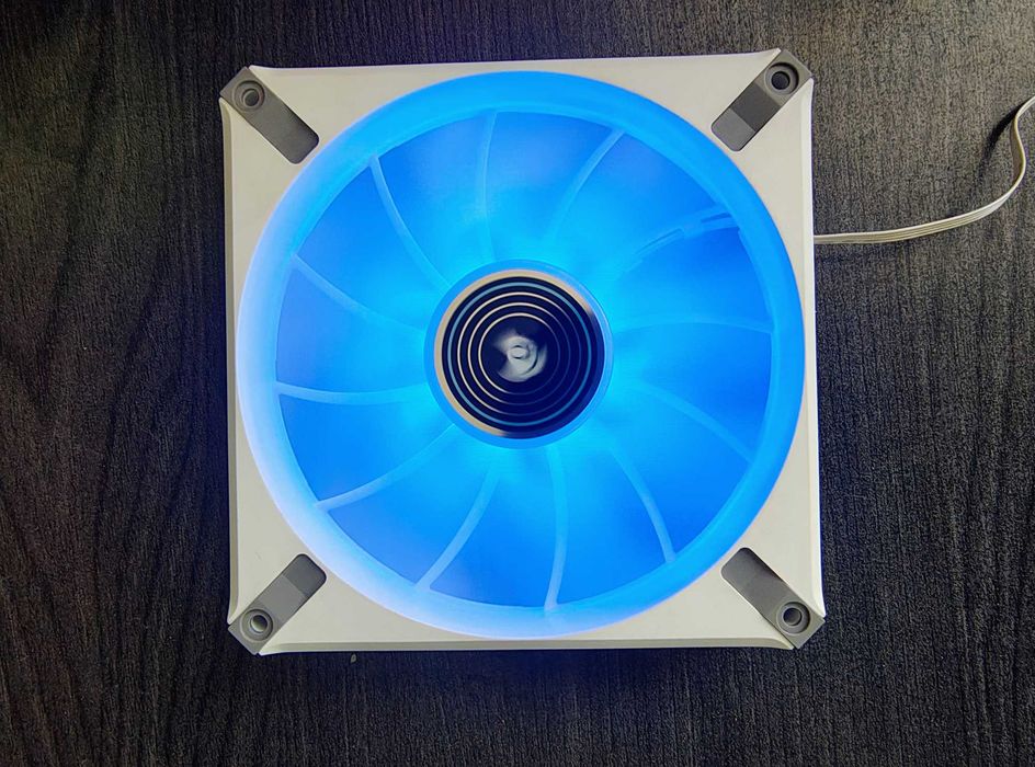 Cooler, ventilator Corsair ML140 ELITE White Magnetic Levitation Blue LED 140mm PWM