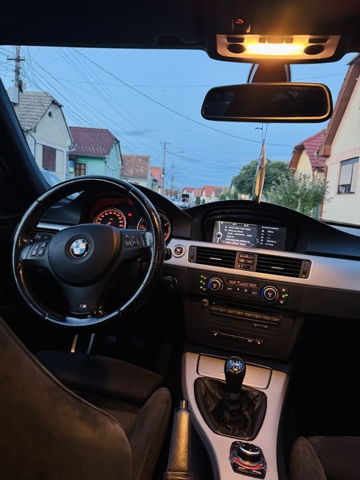 BMW E90 M PAKET  DE FABRICA 320 D 177 PS 2009