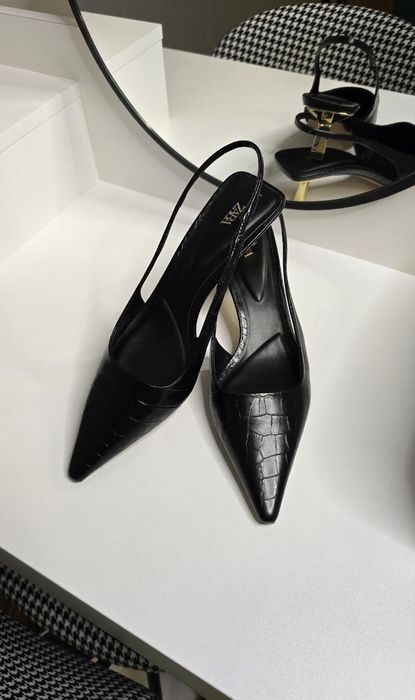 Елегантни обувки ZARA
