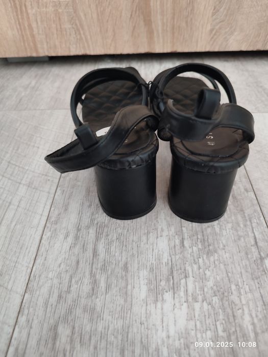 Сандали с дебел Ток 41 номер