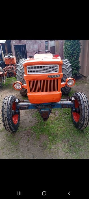 Vând tractor Fiat 445.