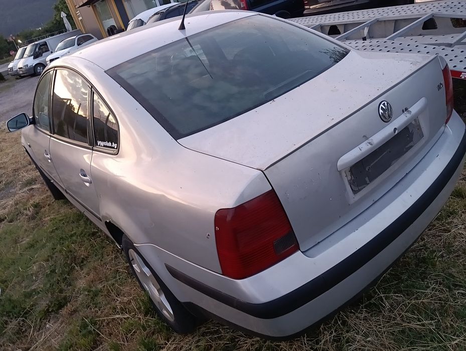 Пасат б 5 на части 1.9 тди