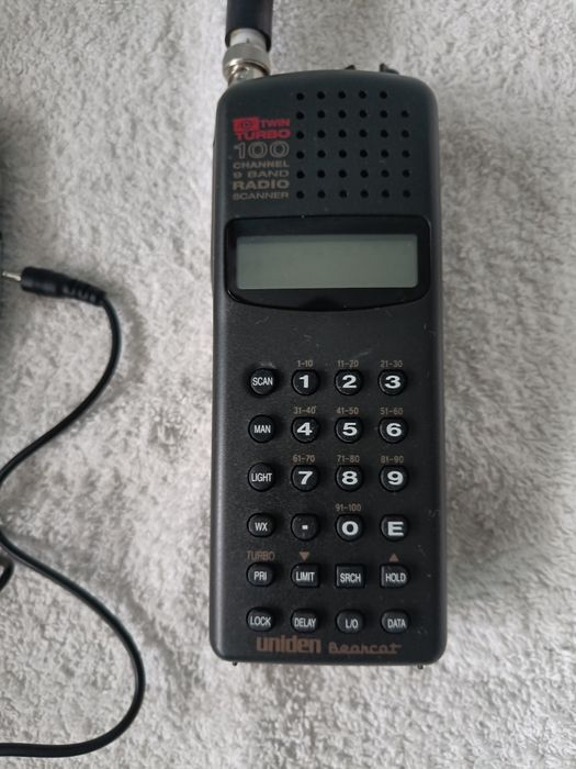 UNIDEN Bearcat Radio scanner