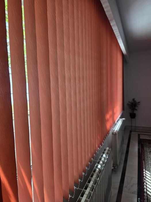 Jaluzea verticala 89 mm culoare caramiziu