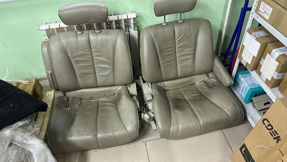 Салон от Nissan Elgrand E51