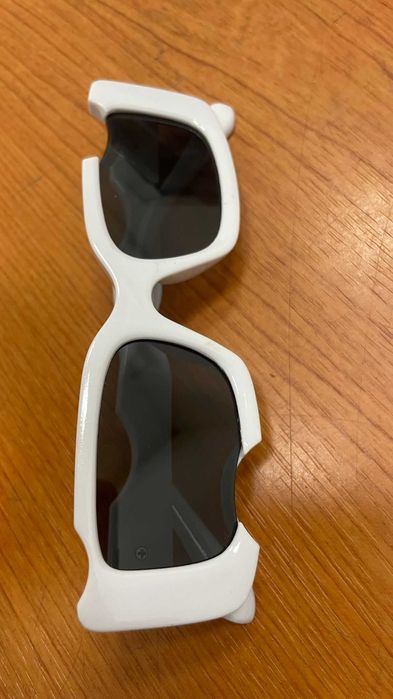 Vand ochelari de soare off white albi, noi