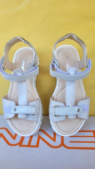 Нови Детски сандали