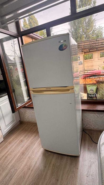 Продам холодильник Samsung!