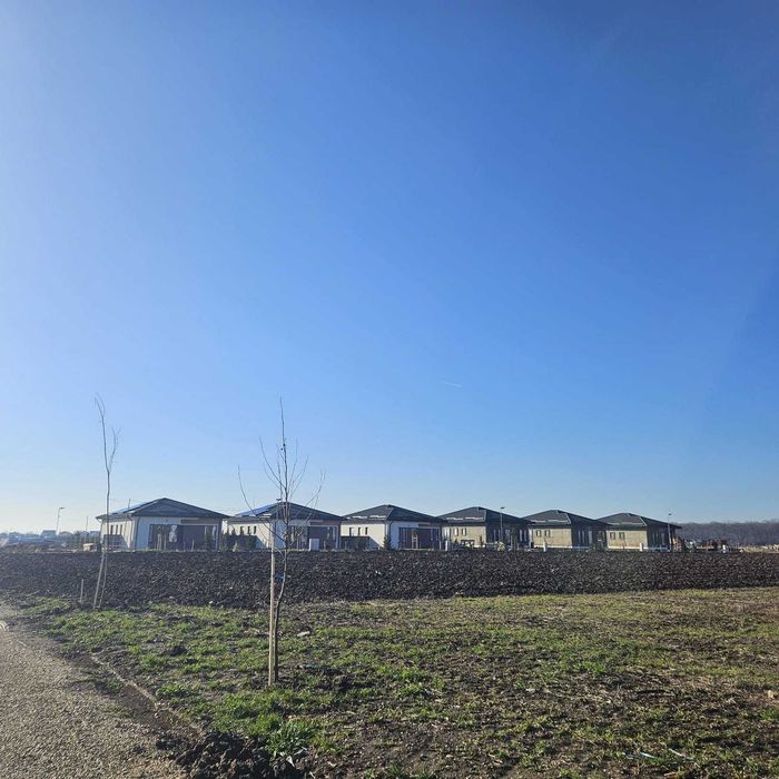 Sabareni poate fi casa ta, loturi cu utilitati aproape, langa padure