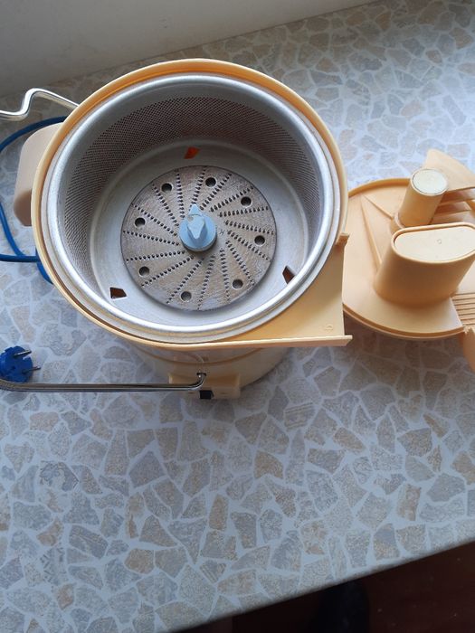 Электросоковыжималка