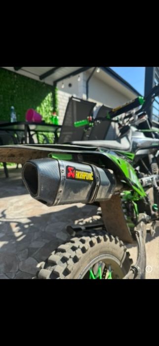 Se ofera spre vanzare un jrh 125 cc