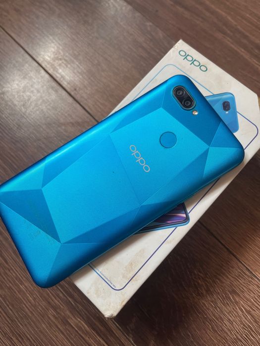 Смартфон OPPO A12