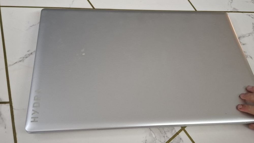 Продам ноутбук hydra