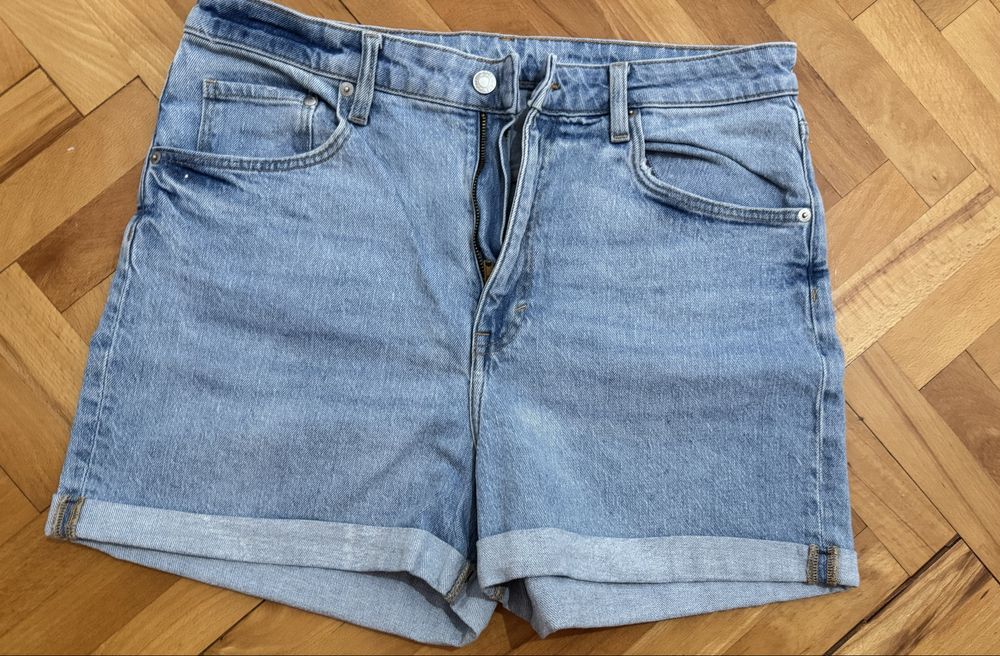 Blugi scurti Zara H&M