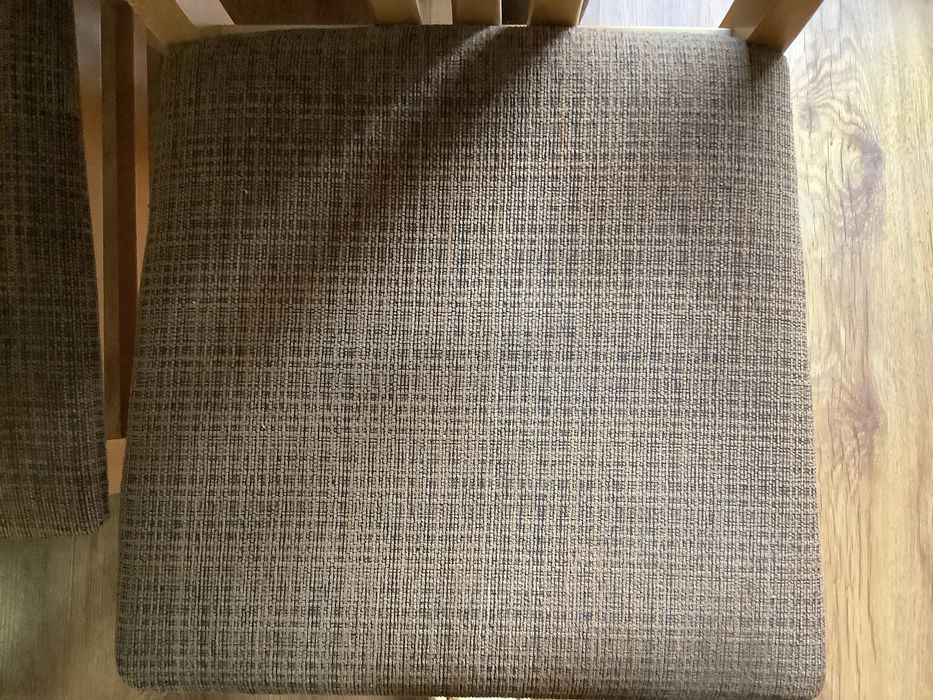 Столове трапезни малко използвани