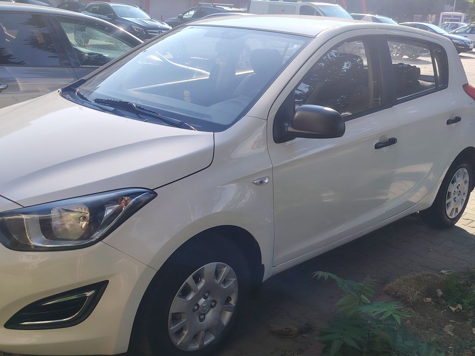 Hyundai i 20 . 2013