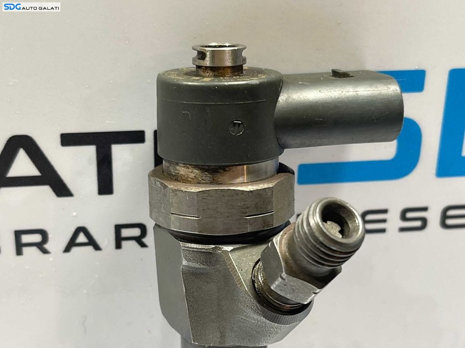 Injector Injectoare Mercedes Clasa C Class W203 C200 C220 2.2 CDI 2001 - 2007 Cod 0445110177 A6460700287 6460700287