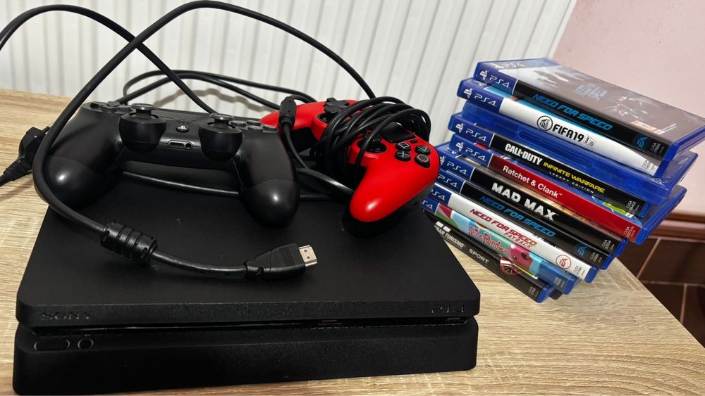 Vind sp4 slim,2 manete si 10 jocuri