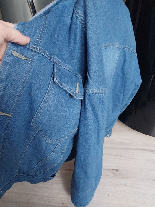 Джинсовая куртка. Размер 46 - 48.