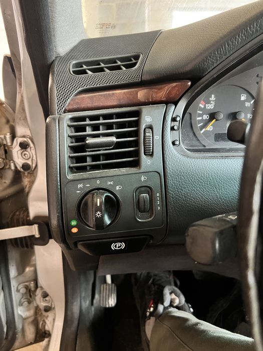 W210 автомат 2.2ЦДИ 143к.с на части