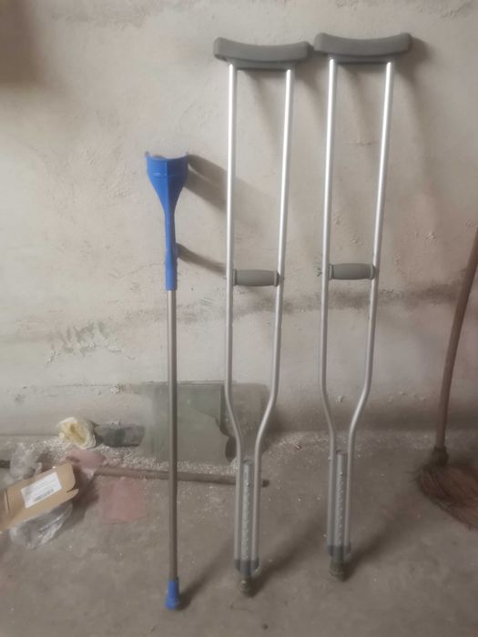 Комплект патерици