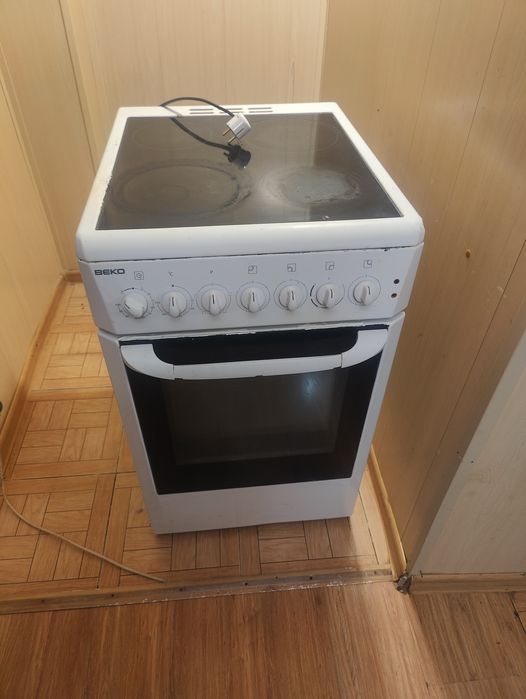 Продам электрическую плиту Веко